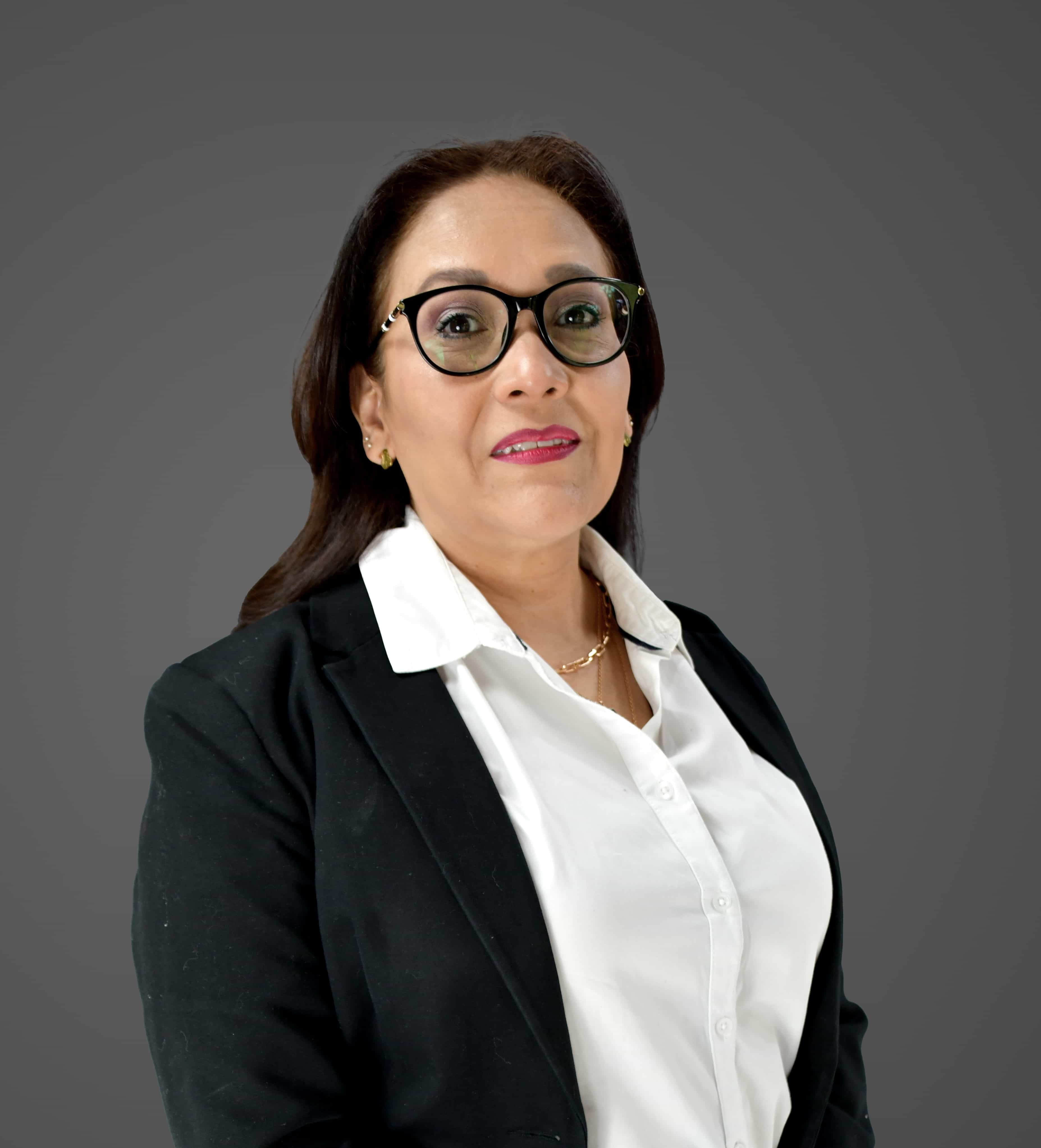 C.P. Mónica Isabel Hernández Espino