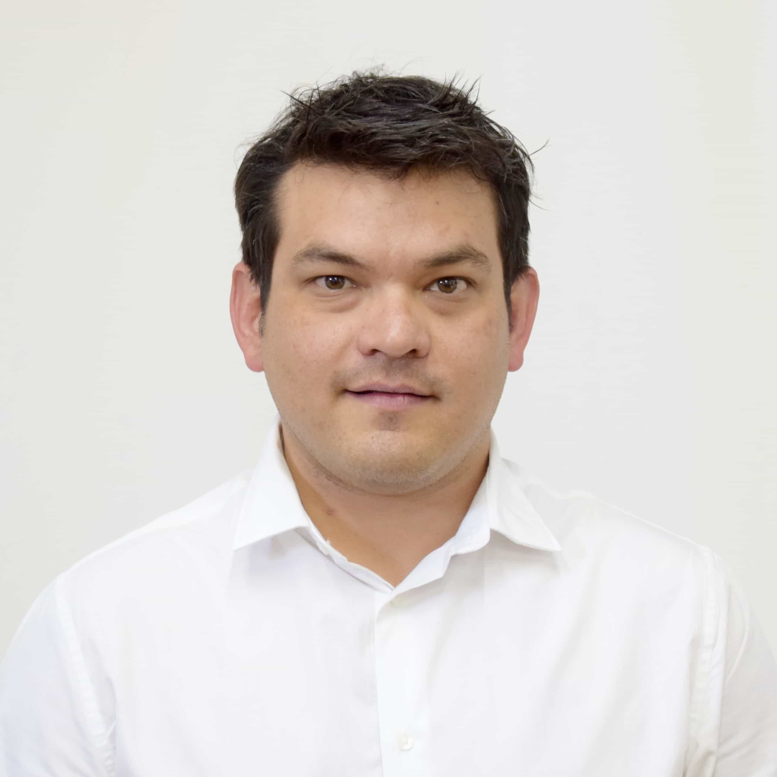 C. Samuel Arturo Valles Ibarra